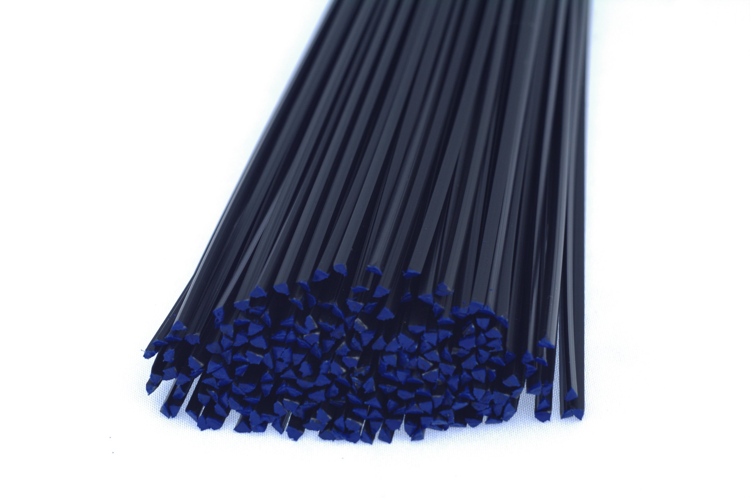 

Spoiwo Plastiku Pp+epdm 500g Trójkąt 4mm, II gat.