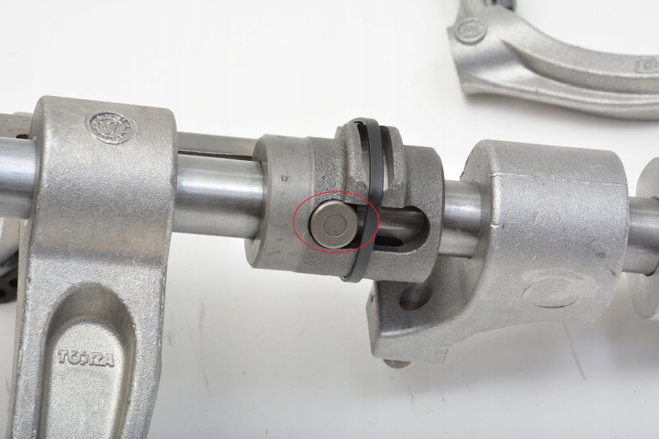 IVECO DAILY ZABEZPIECZENIE WIDELEK SKRZYNI BIEGOW Part number 8873903