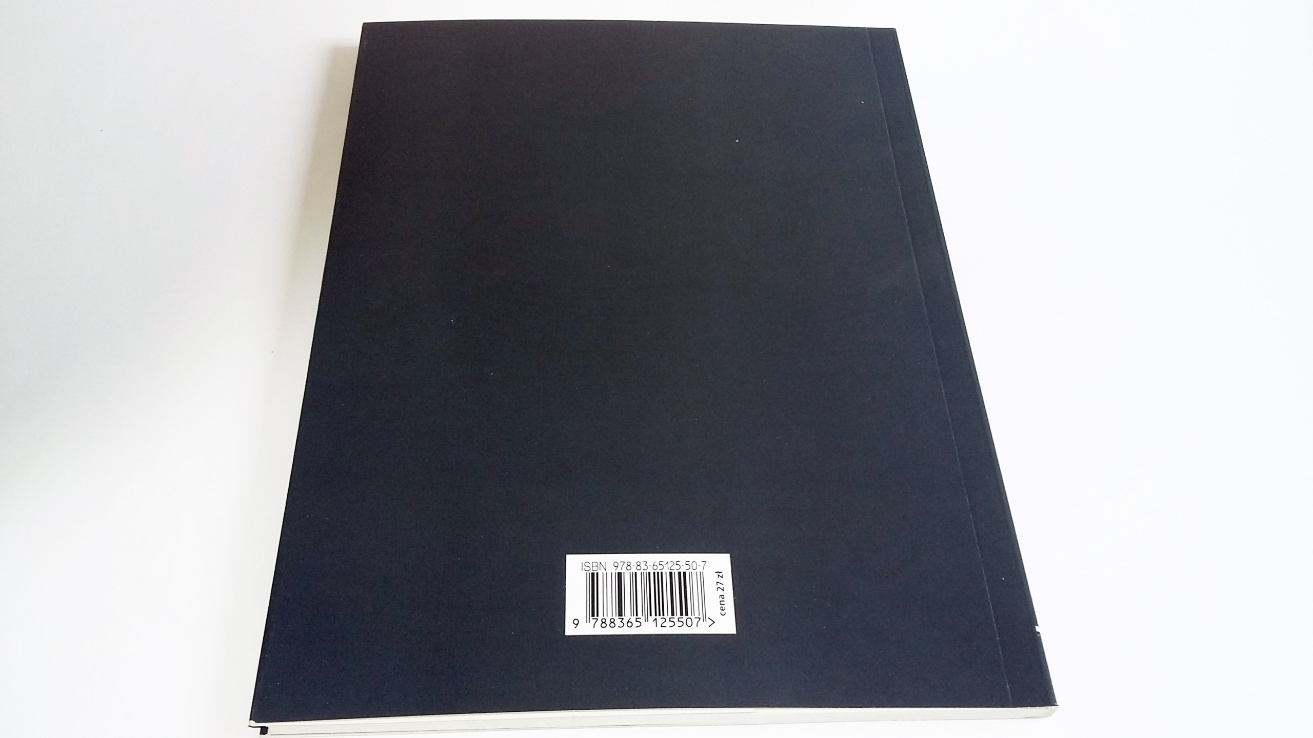 Jerzy JARNIEWICZ Puste noce Język publikacji polski