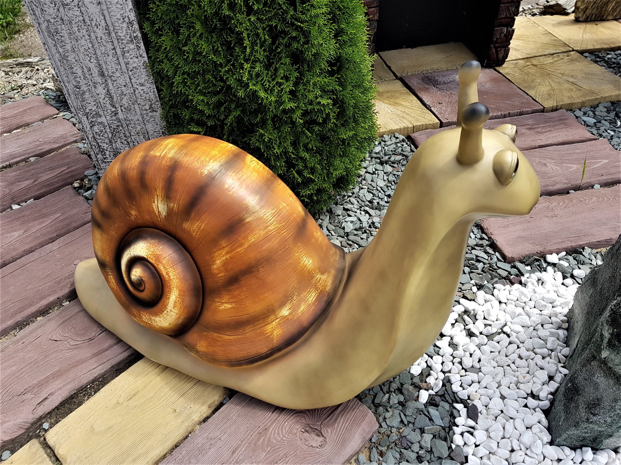 FIGURKA OGRODOWA - ŚLIMAK XXL Typ rzeźba (figura)