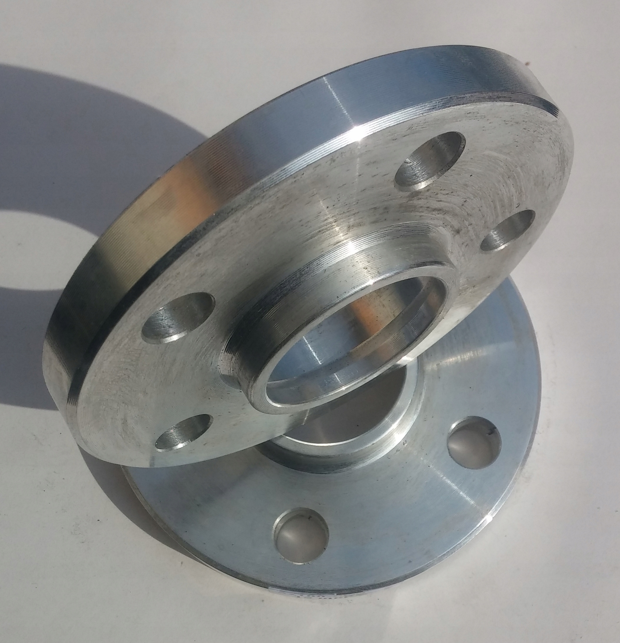 Spacers + bolts 5x112 57.1 th 15 мм Audi SEAT VW