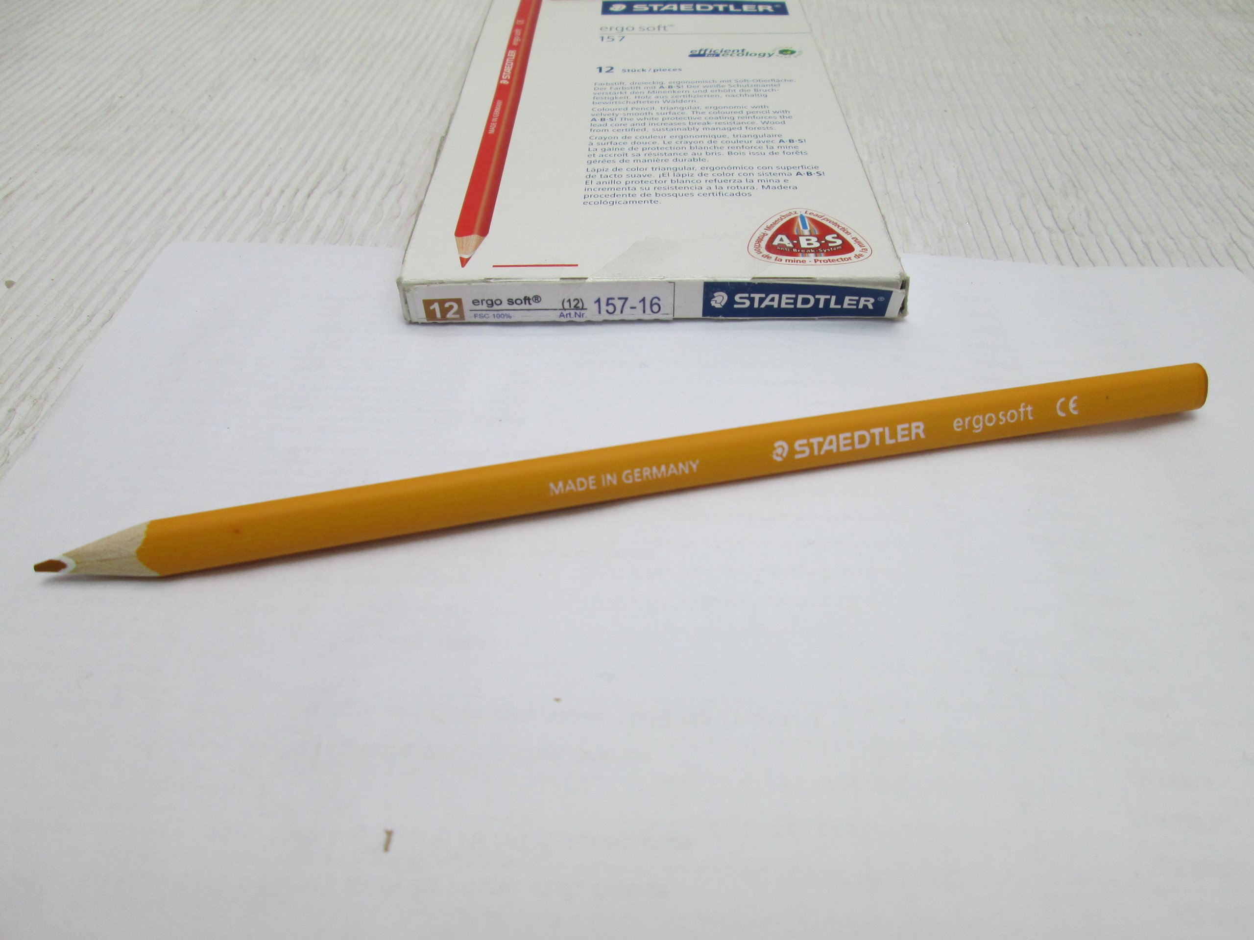 STAEDLER ERGO SOFT JUMBO 157 KOLOR ZŁOCISTY -6847 Rodzaj akwarelowe