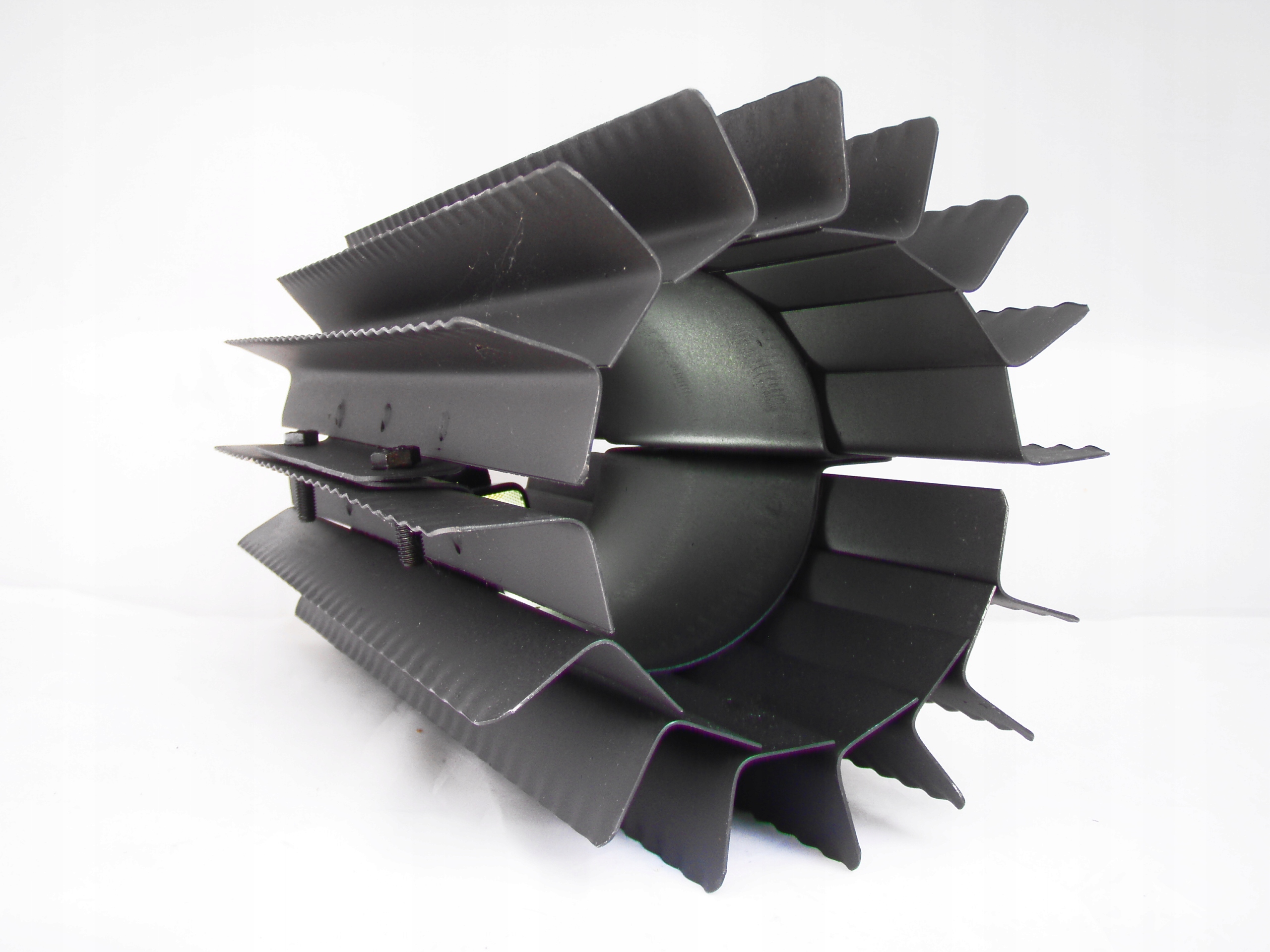 Radiátorový výmenník tepla ⌀ 180 mm/výška 370 mm, čierny, skrutkovaný