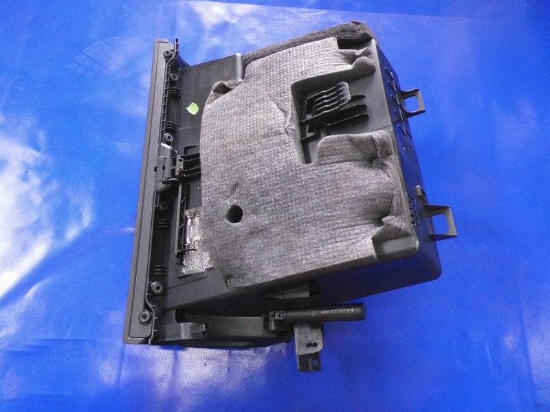 бардачок пассажира европа MERCEDES a класс W169