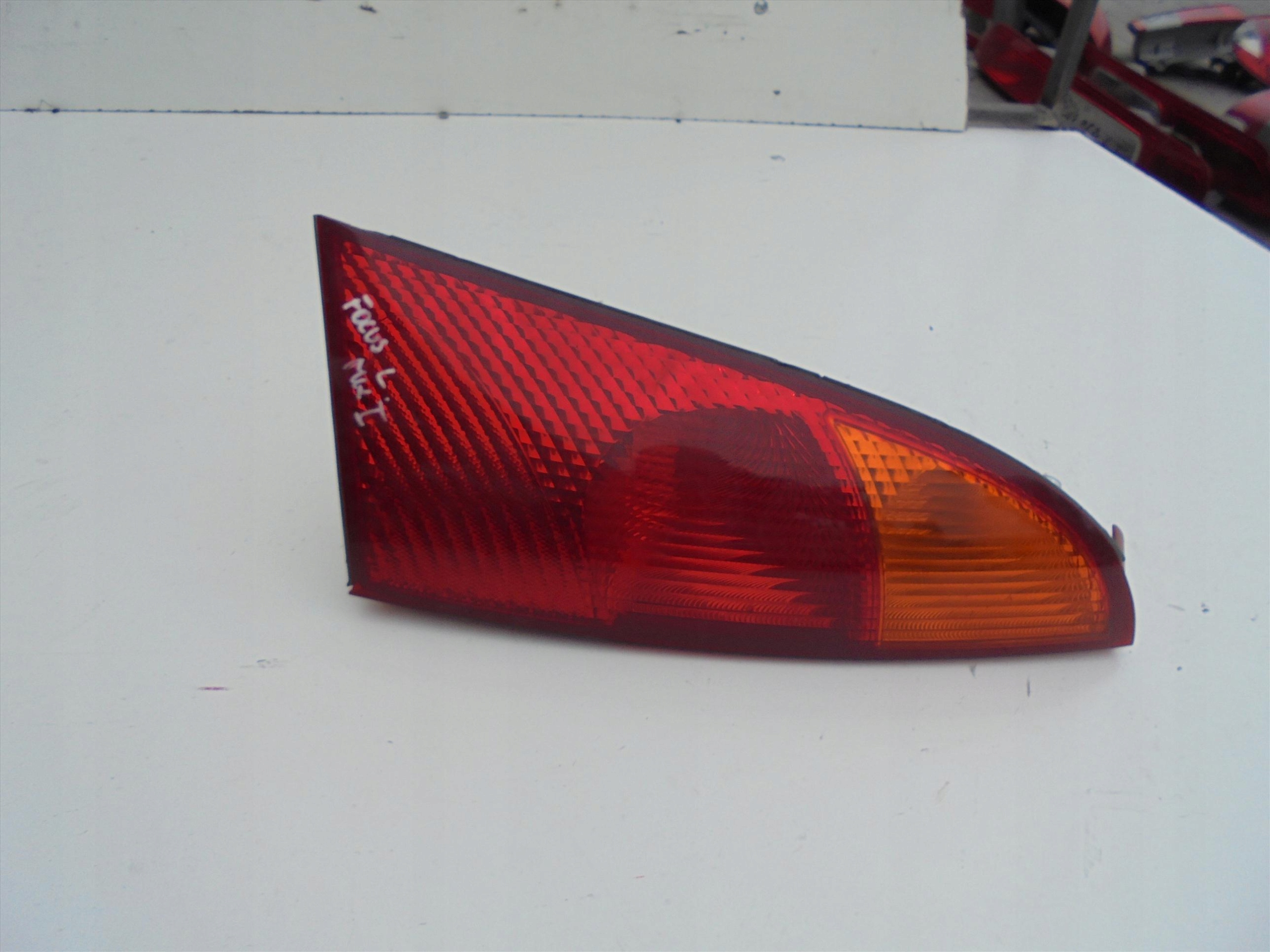 фонарь левый FORD Focus MK1