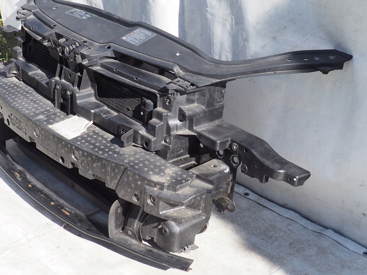 AP KOMPLETNE WZMOCNIENIE PAS PRZEDNI 2.0TDI VW EOS Typ samochodu Samochody osobowe