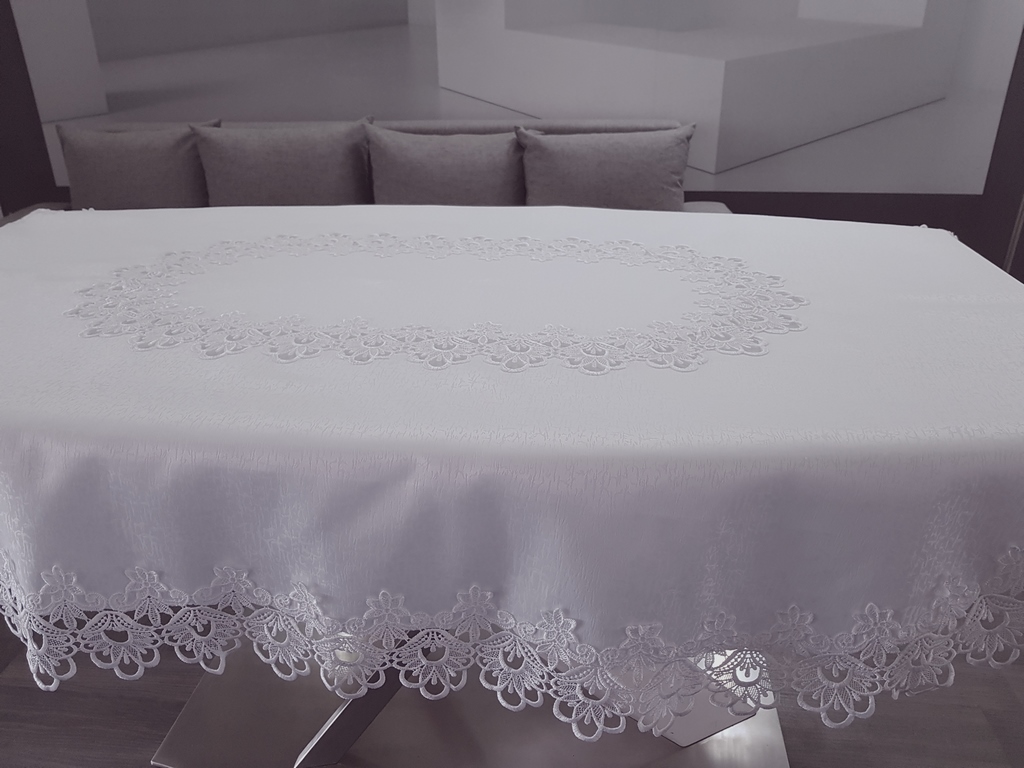 OBRUS GIPIURA PROSTOKĄT 160x300 PLAMOODPORNY BIAŁY Typ obrus