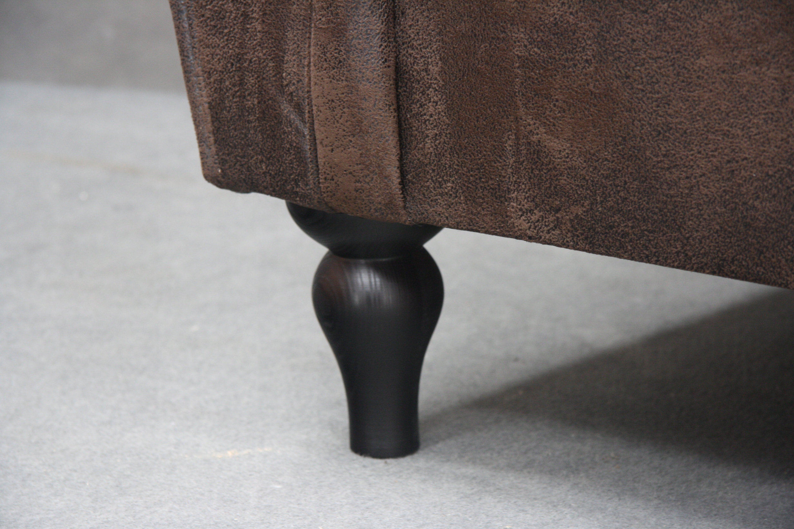 Sofa Brąz BAROCK Chesterfield Materiał Kanapa Nowa Szerokość mebla 170 cm