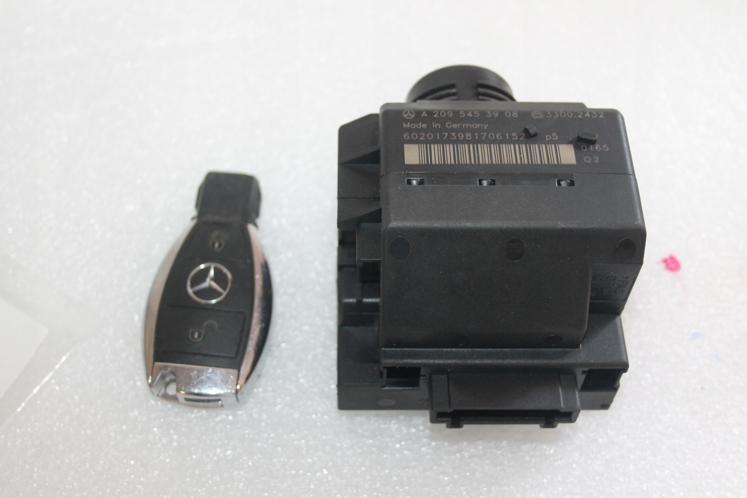 A2095453908 - Замок зажигания MERCEDES ключ W463 W209 W204