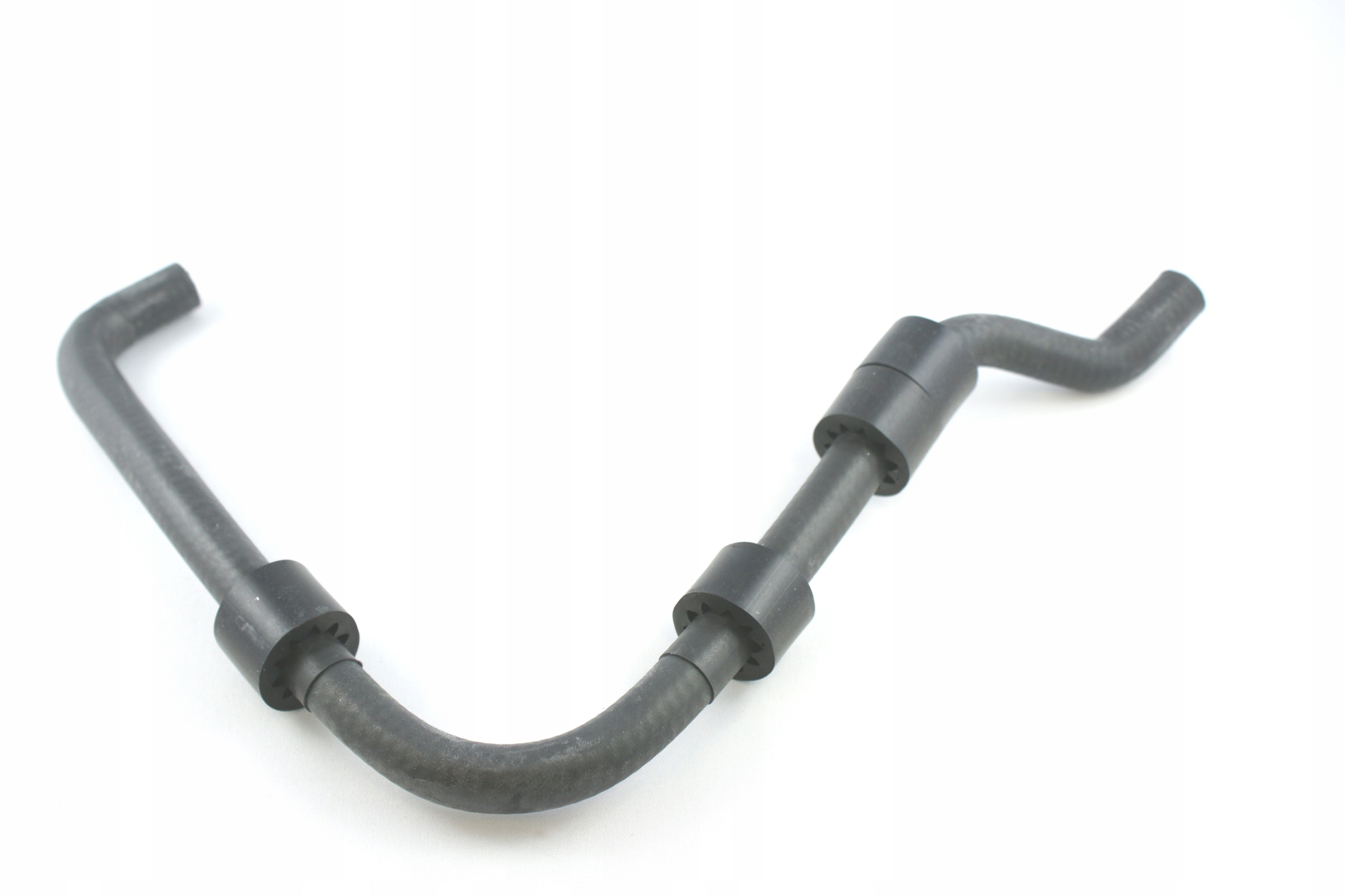 038121473 - Шланг для воды SUPERB PASSAT AUDI A4 A6