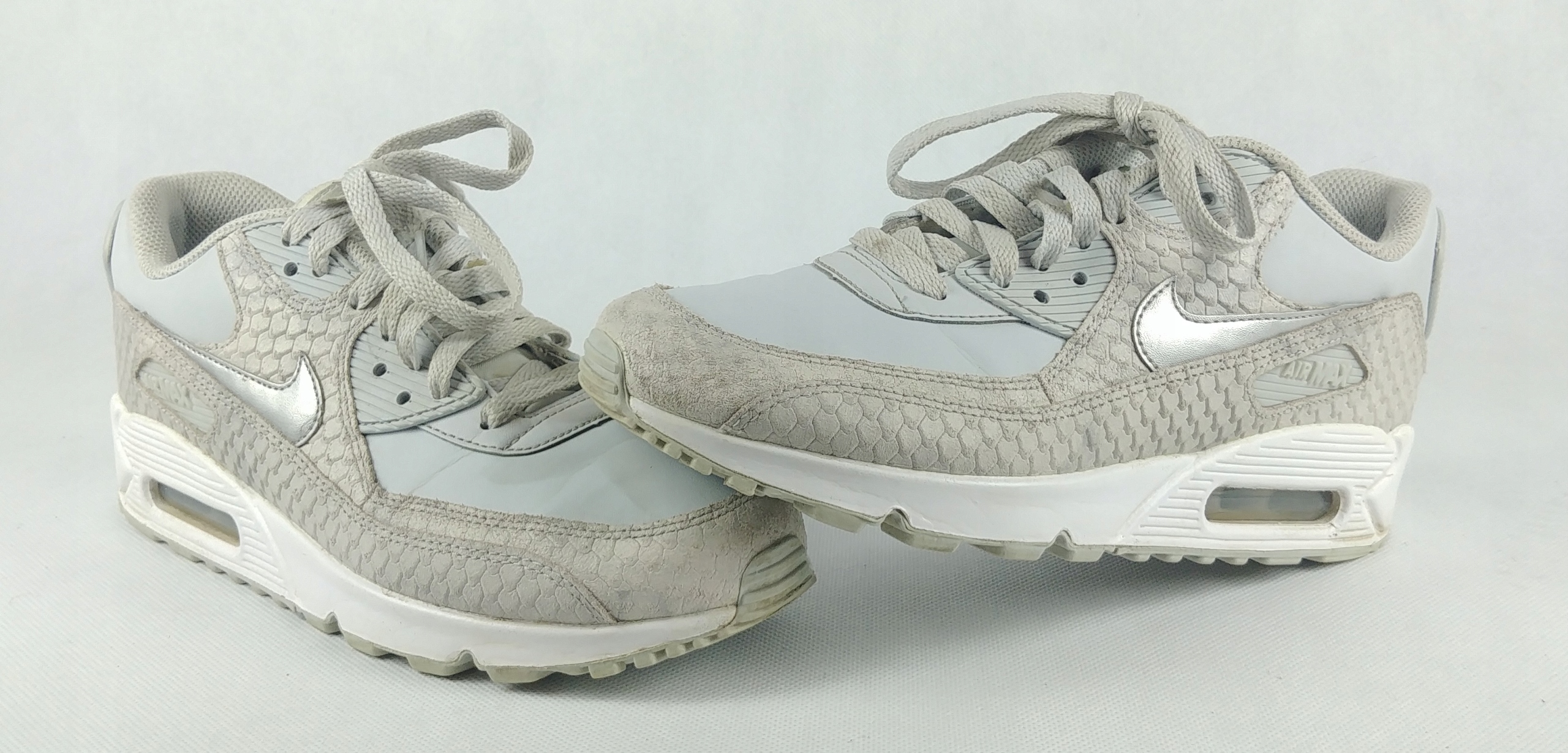 NIKE AIR MAX 90 buty sportowe damskie r. 38,5 NIKE AIR MAX 90 buty sportowe damskie r. 38,5