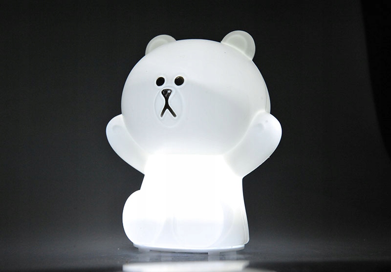 Lampka nocna dziecięca Miś Niedzwiadek 4 kolory Bohater / Bajka brak