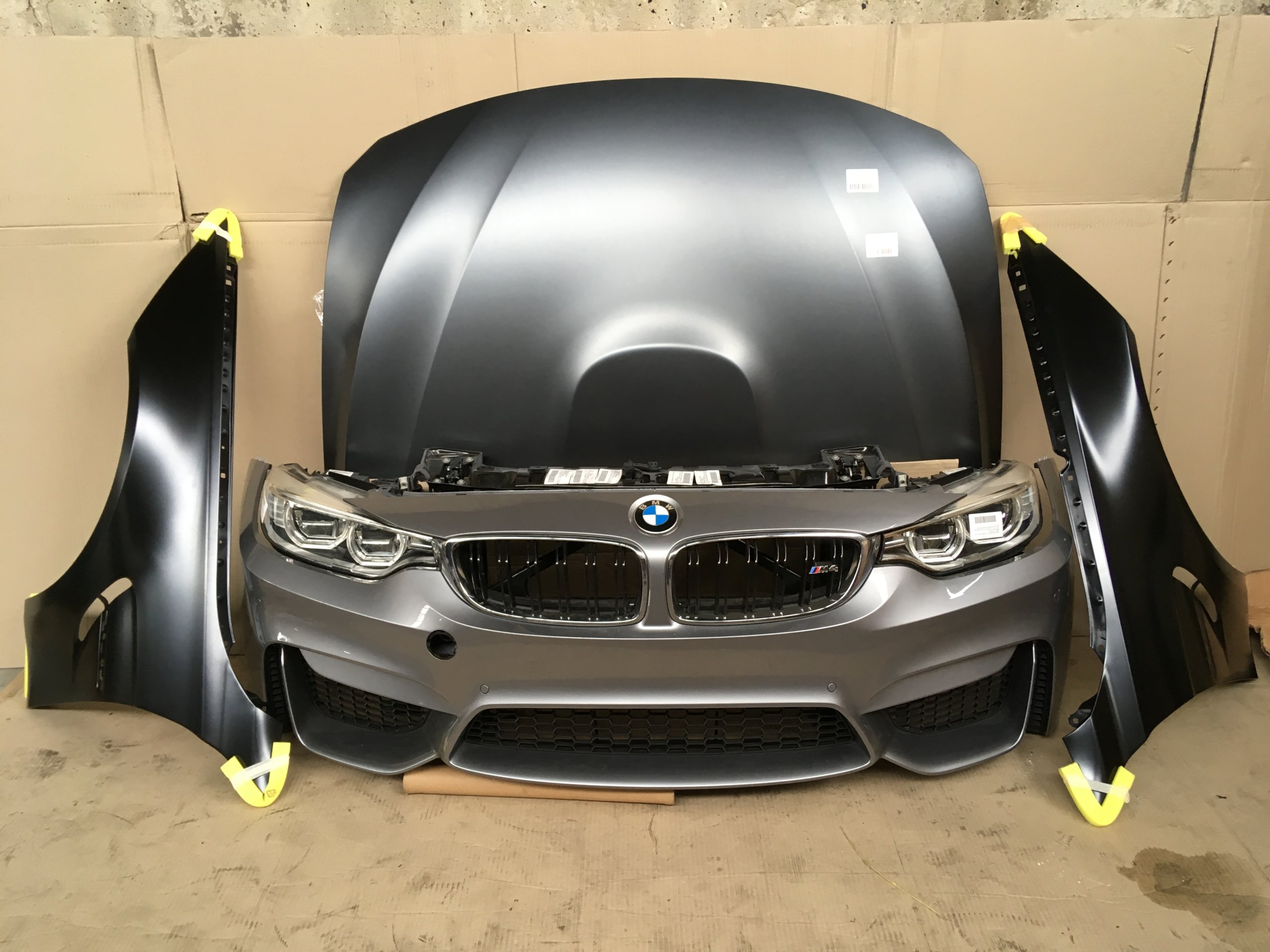 BMW M4 F82 M3 F80 Maska Zderzak LED Błotnik PRZÓD
