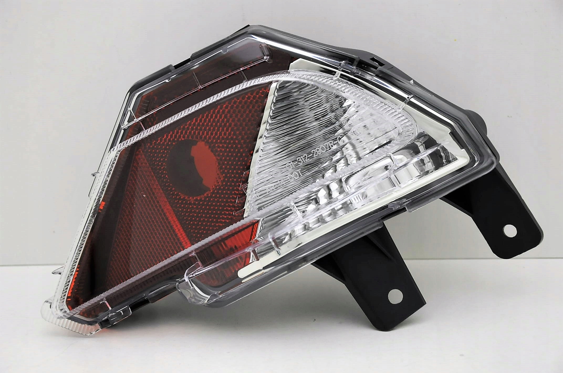 TOYOTA RAV4 OD 2016 PRZECIWMGIELNA PRAWA NOWA Part number 112 4007R UE SL