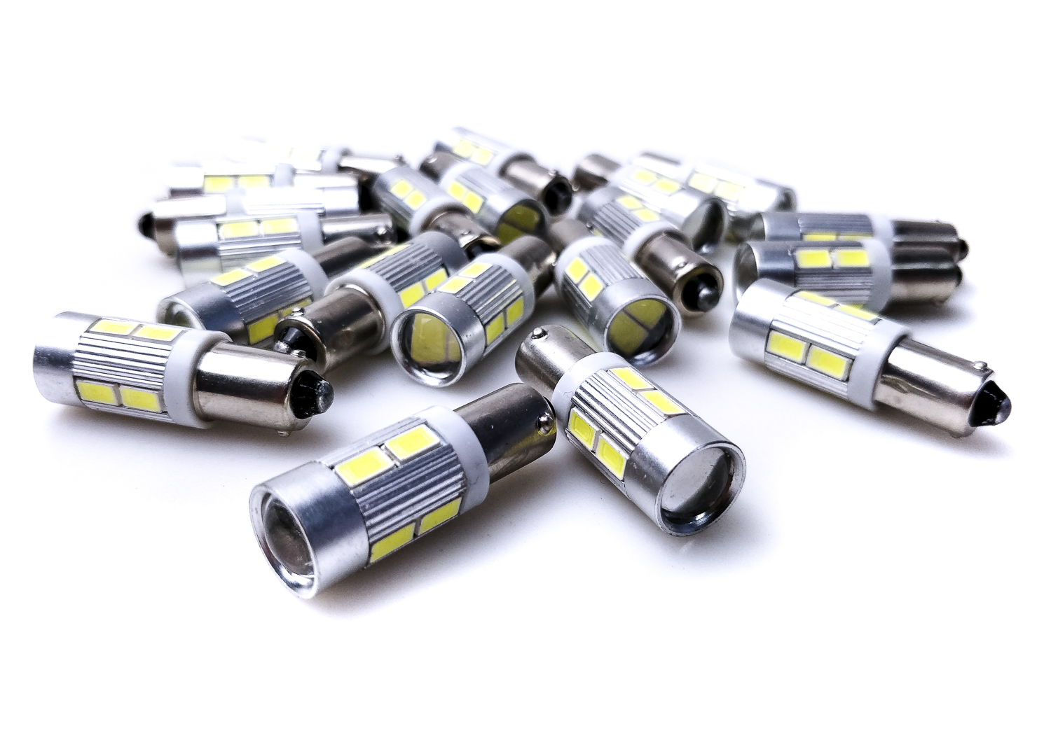 

Led Żarówka T4W BA9S H10W 12v Z Soczewką Ultra Moc