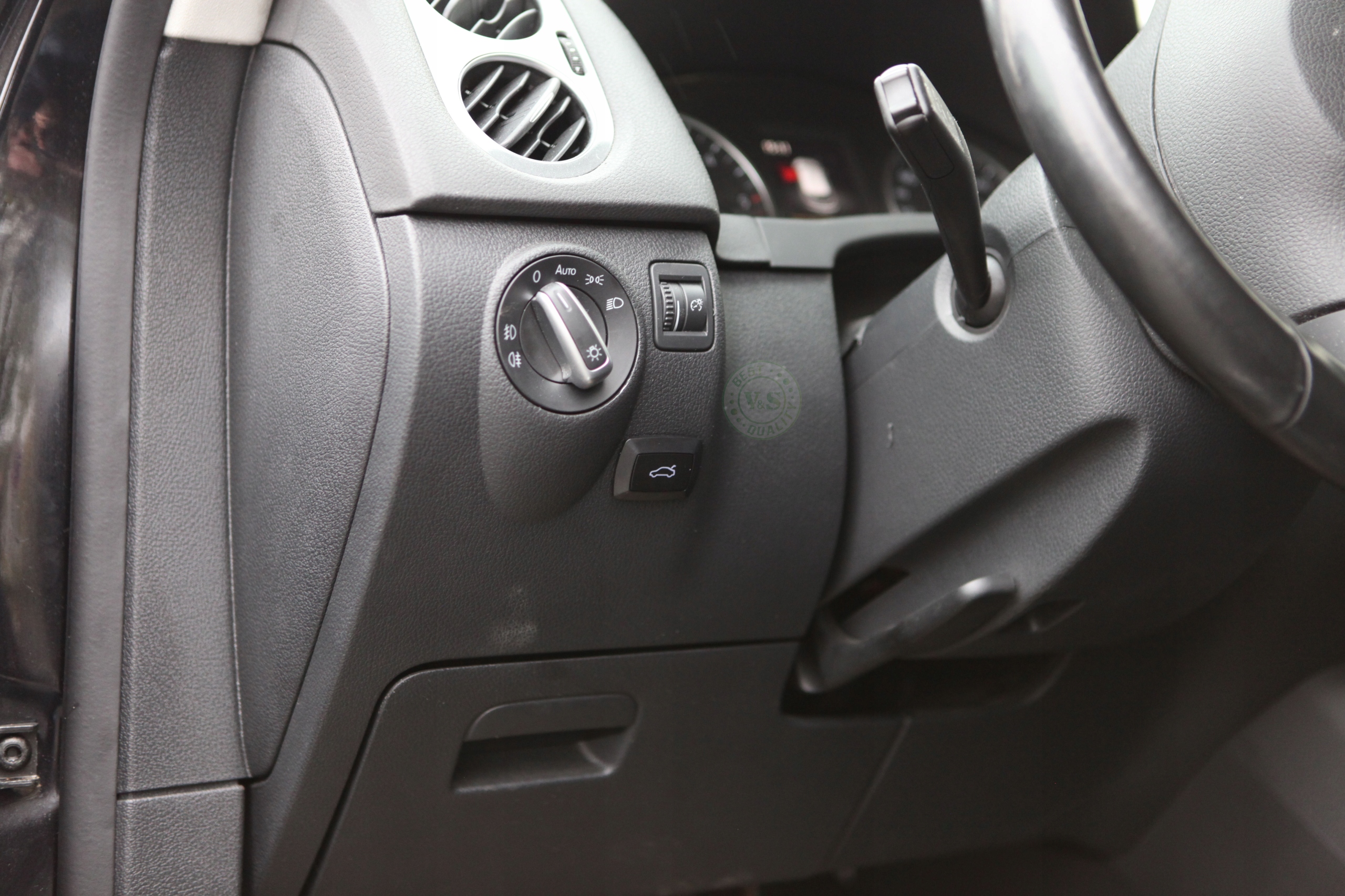 VS Elektryczna klapa bagażnika VW Tiguan 20072016