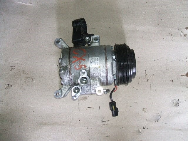 MAZDA Cx5 2d компрессор кондиционера Kf012183