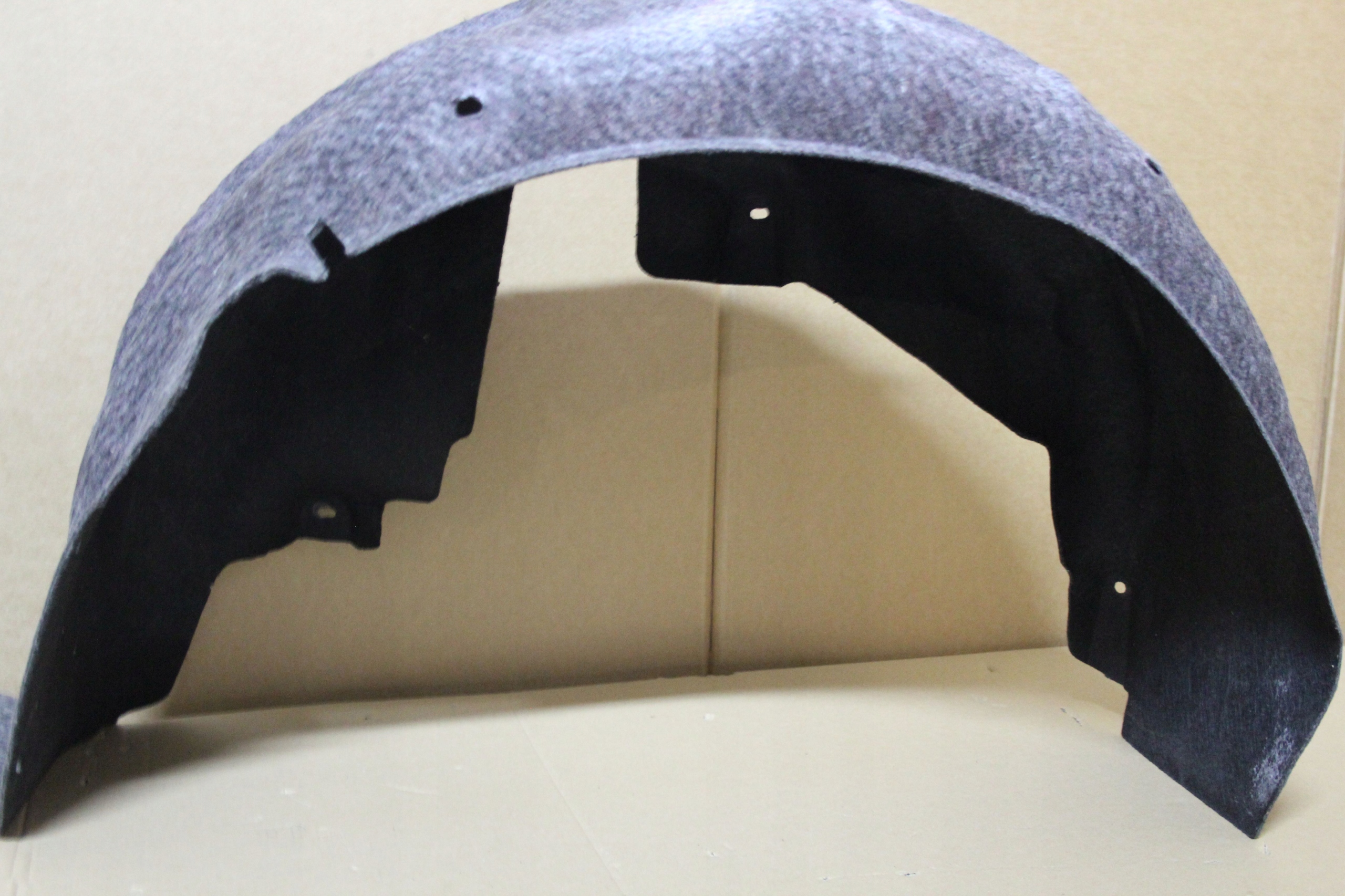 КОЛІСНА АРКА ЗАДНЯ ПРАВА 5G0810972J