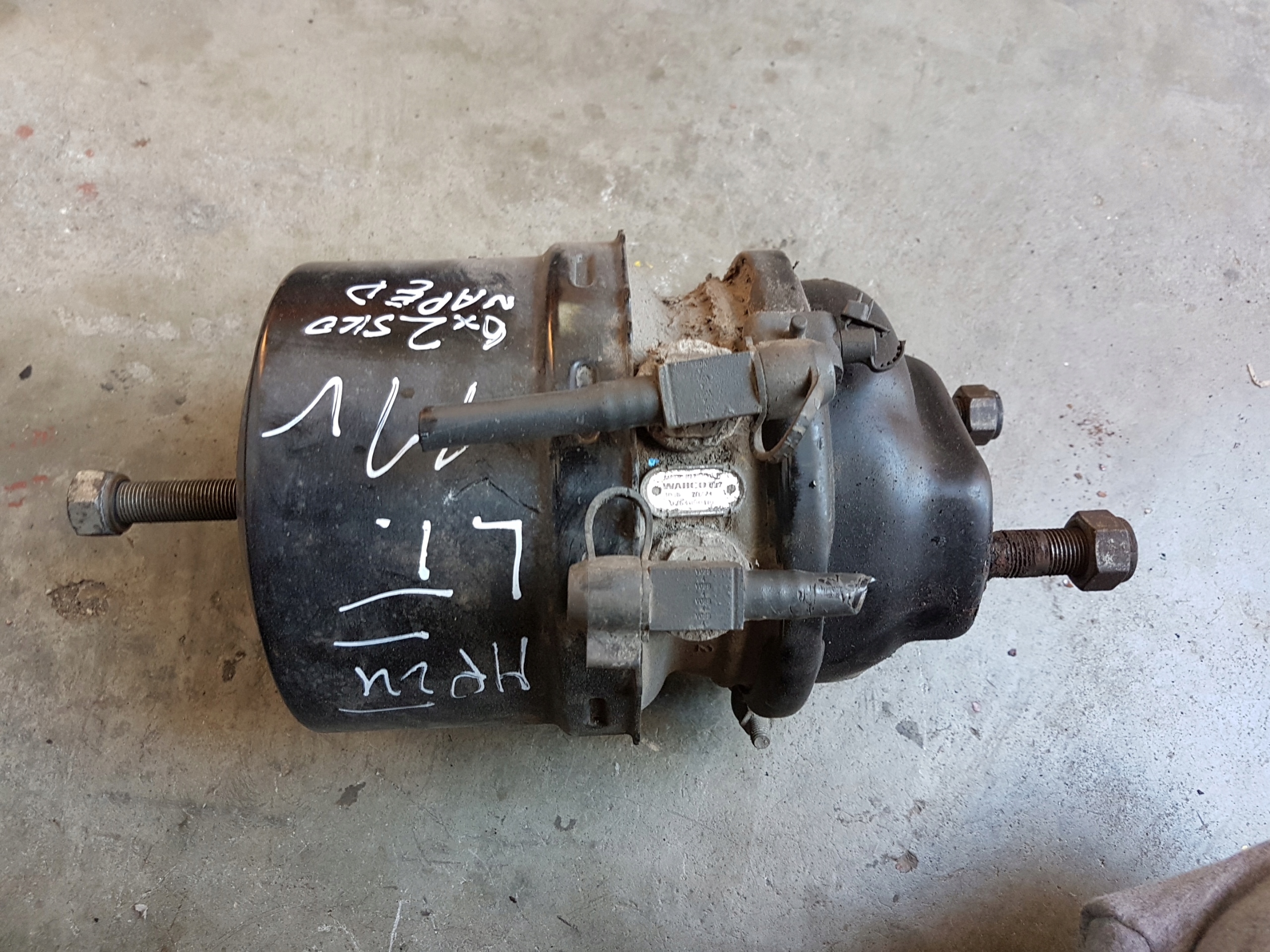 ATEGO AXOR ACTROS тормозной цилиндр задний задний 6x2