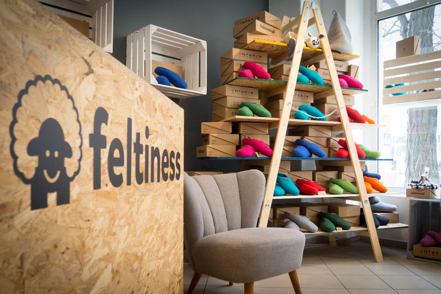 KAPCIE FILCOWE PAPCIE WEŁNIANE FELTINESS 37/38 Materiał wkładki inny