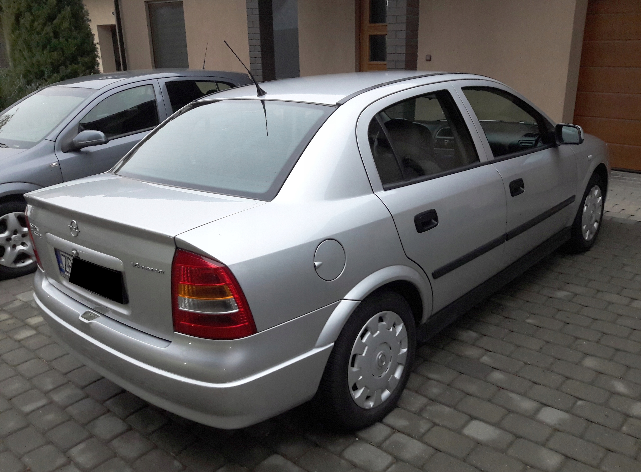 Opel astra 2 двери