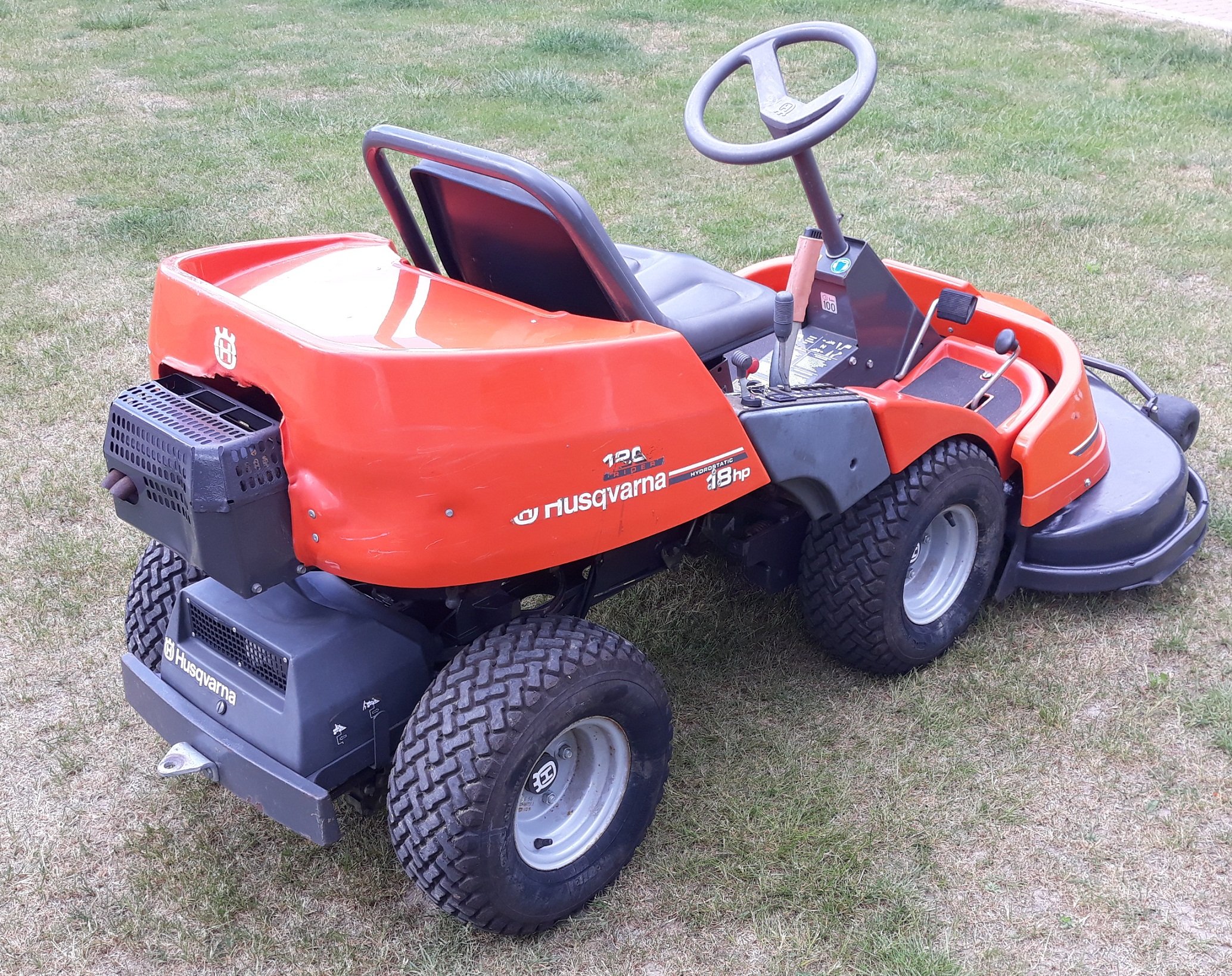 Husqvarna Rider 1200 18KM 2 cyl traktorek kosiarka 7365257604