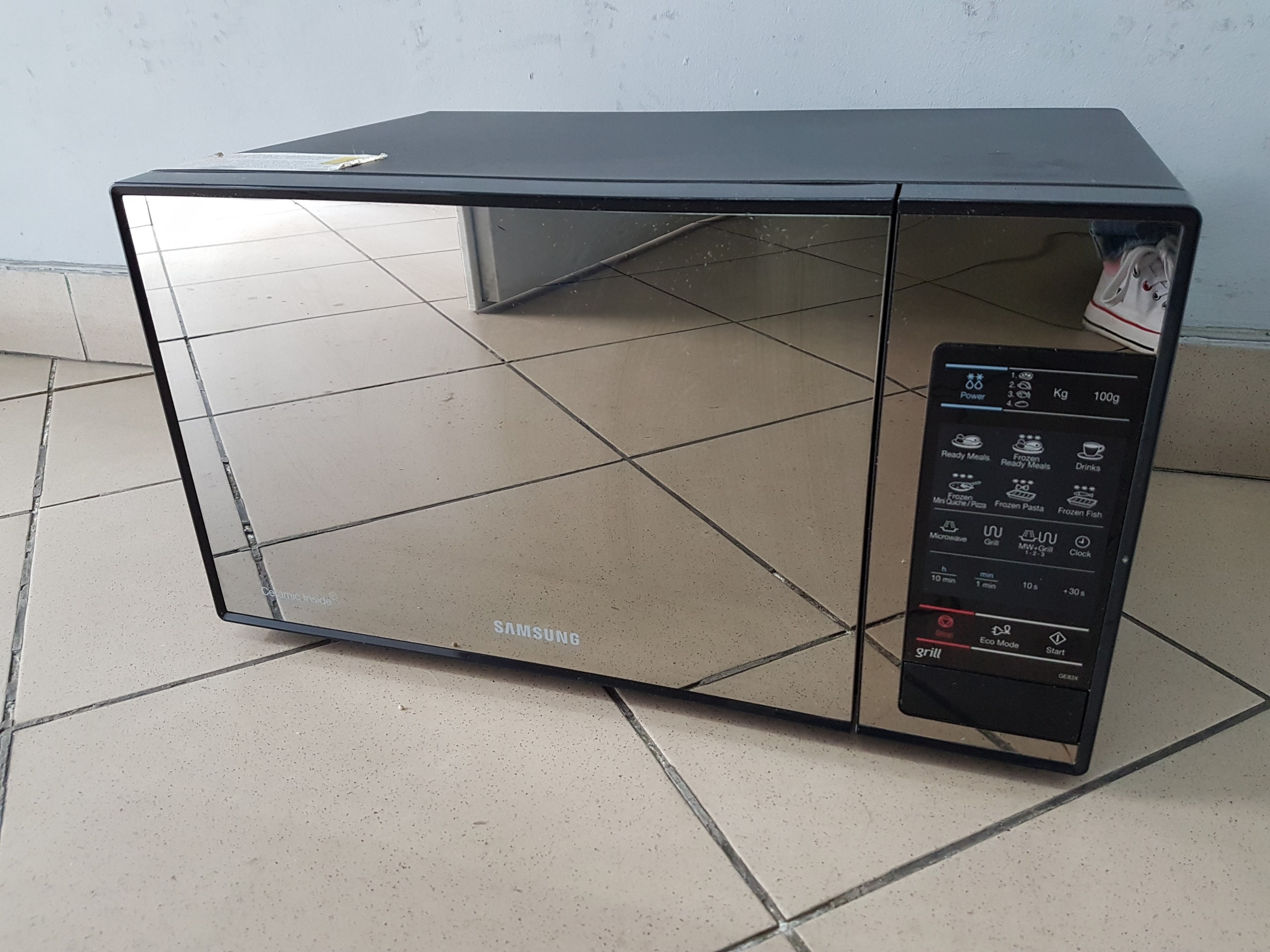Mikrofalówka Samsung GE83X - 7450115353 - oficjalne archiwum allegro