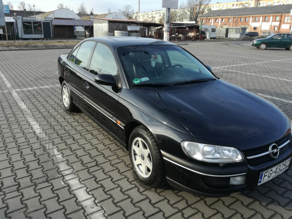 Opel omega sport