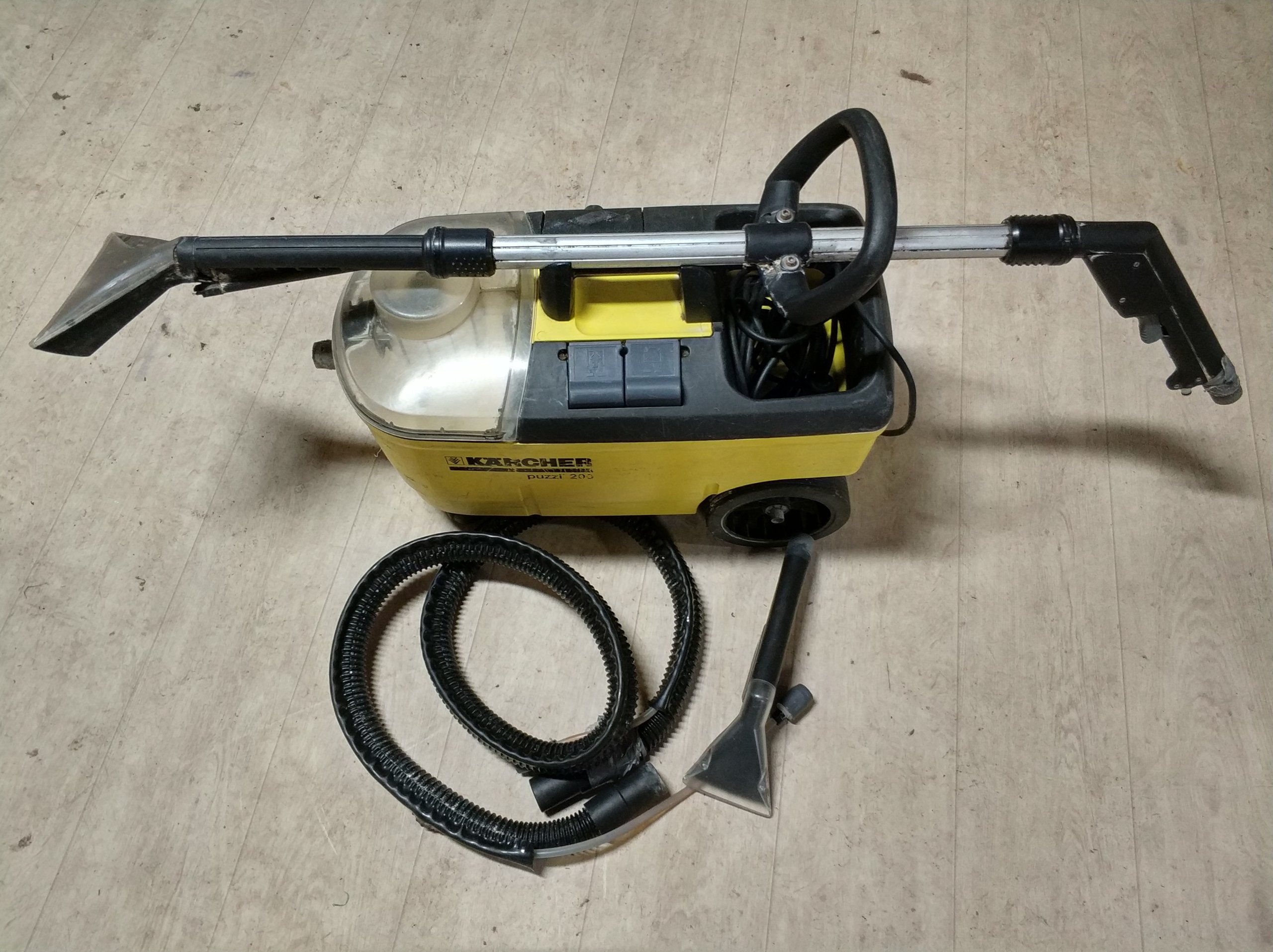 Karcher Puzzi 200 - używany - 7231502595 - oficjalne archiwum allegro
