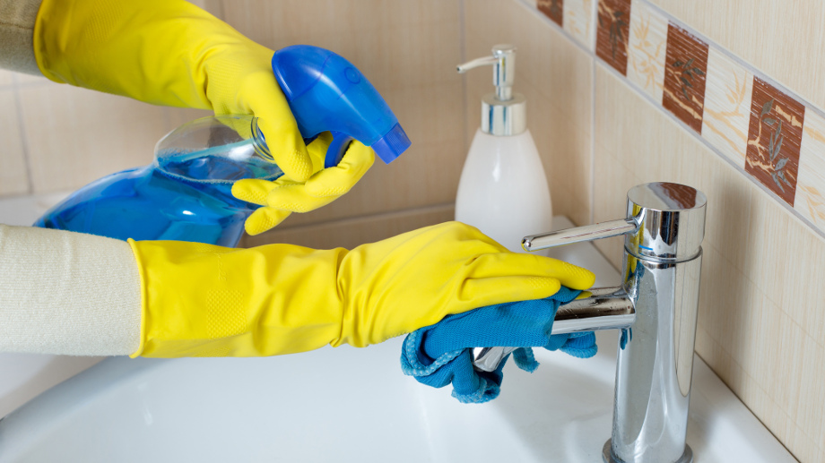Czym czyścić łazienkę – najlepsze preparaty