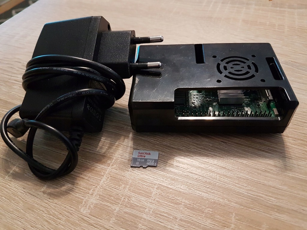 Raspberry Pi 3 Model B obudowa zasilacz radiator
