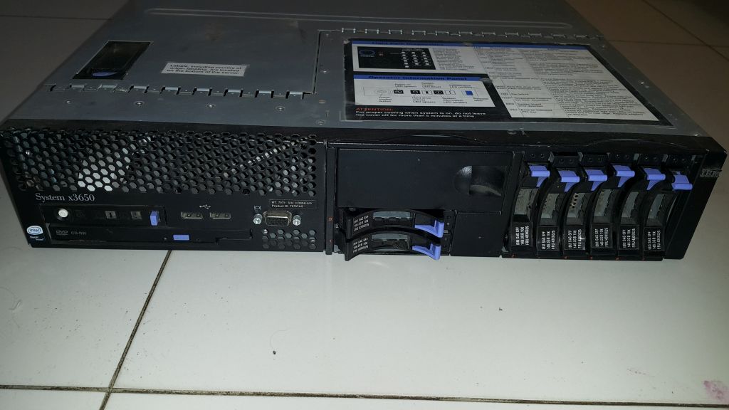 SERWER IBM x3650 M1(79797)20GB RAM 2xXEON 5160 IMM