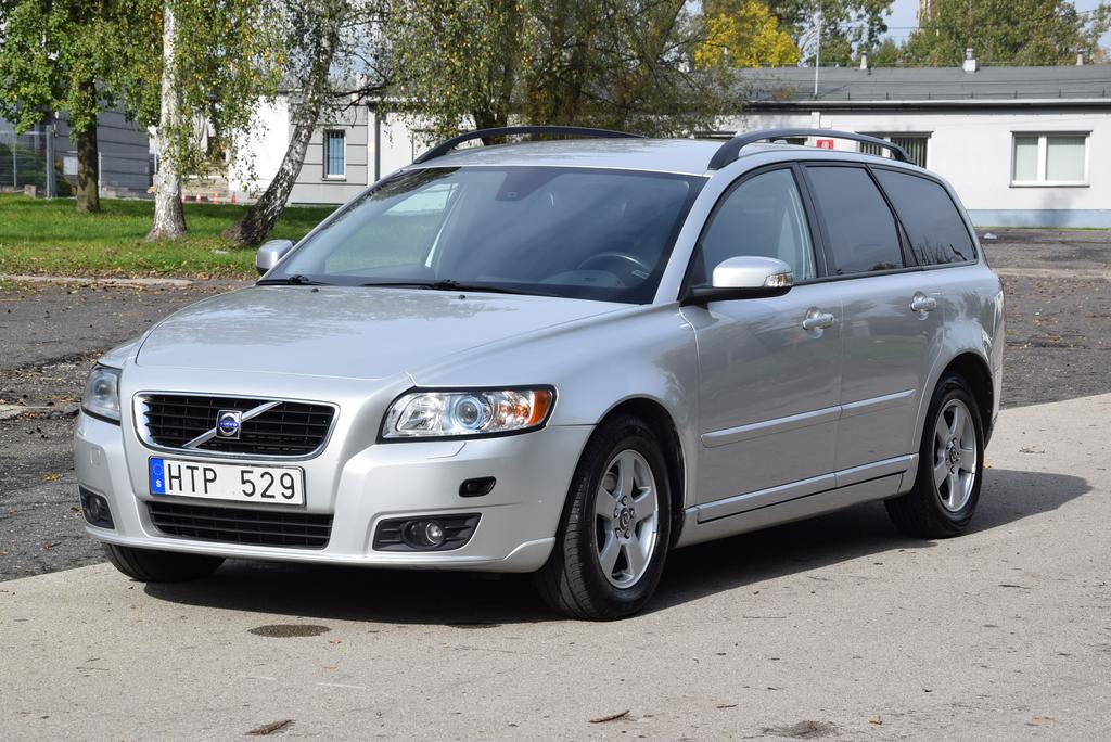 Volvo V50 1.8 125Km Aso Gwarancja Szwecja - 7006071881 - Oficjalne Archiwum Allegro