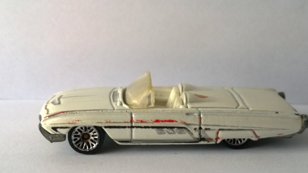 Hot Wheels- '63 T-BIRD - Mattel 1996