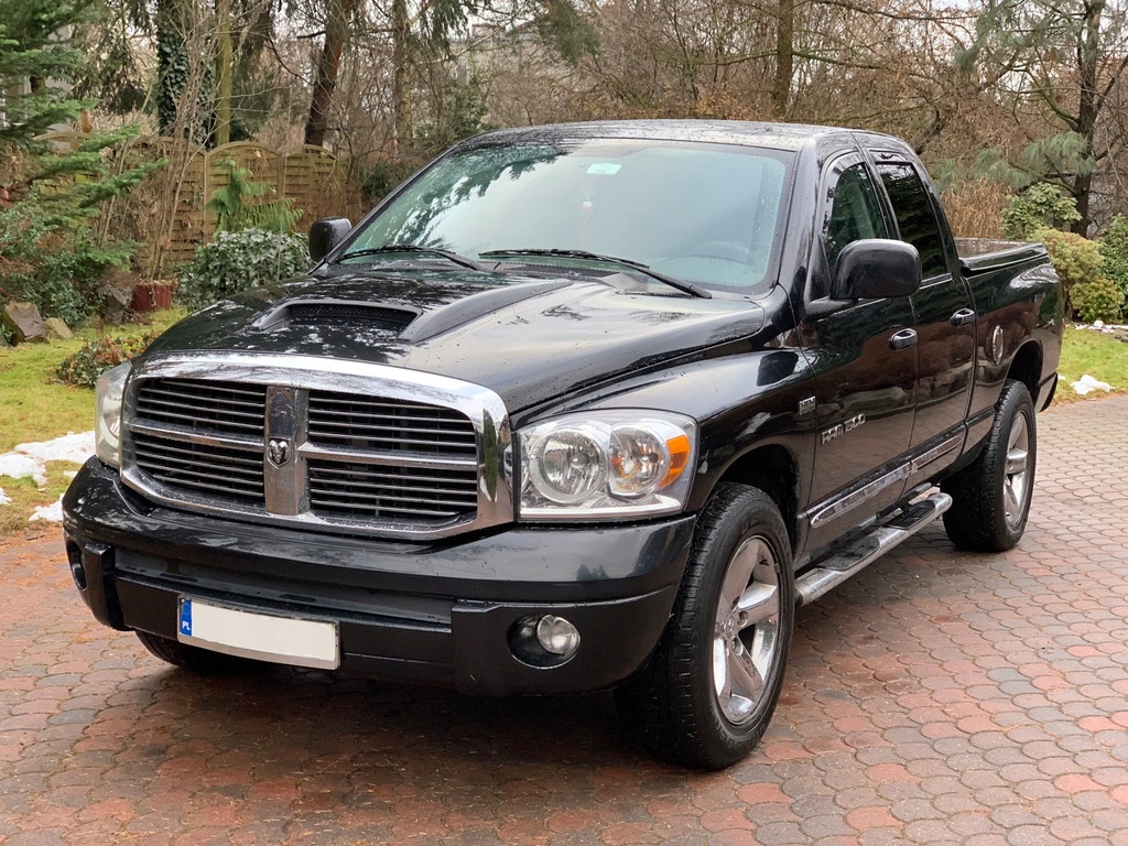 Dodge Ram 1500 SLT Hemi