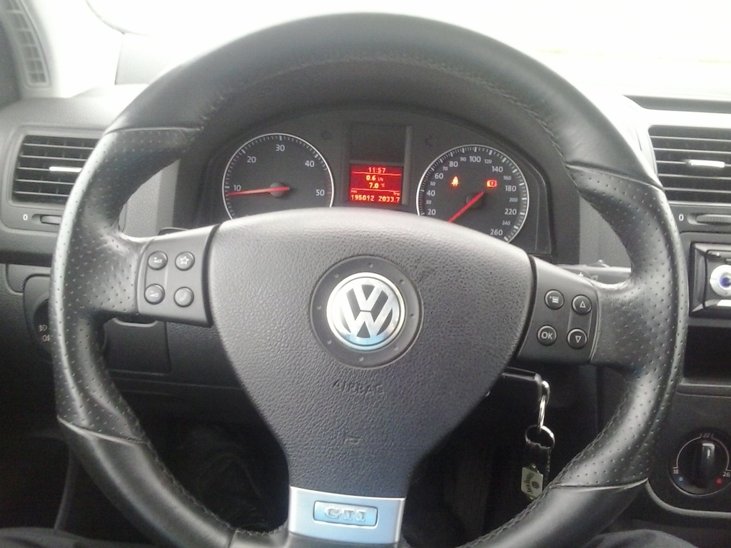 golf V gti r32 kierownica multifunkcjna łopatki