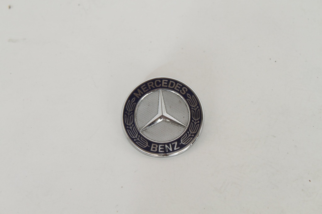 Mercedes CLS 218 znaczek emblemat