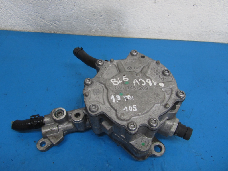 POMPA VACUM AUDI A3 8P 1.9 TDI 08r 038145209M