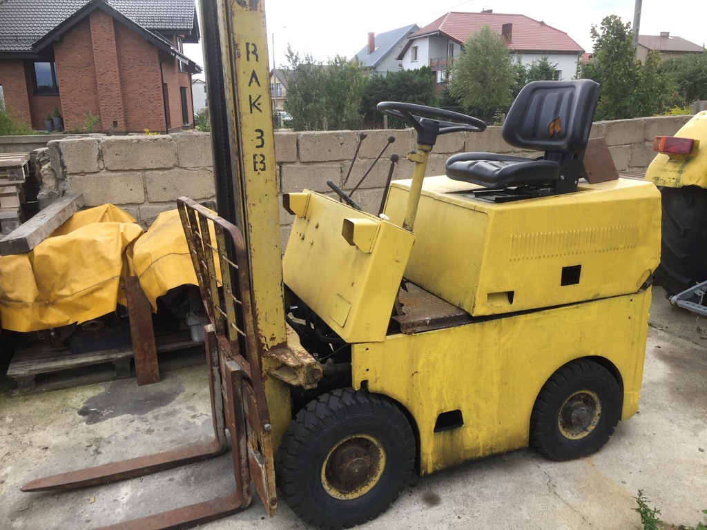 Rak Widlak wózek Widłowy Sztaplarka silnik C330