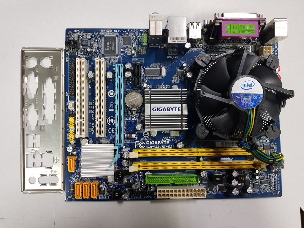 GIGABYTE GAG31MS2L+Intel Dual Core E5200 2,40GHz 7268876876