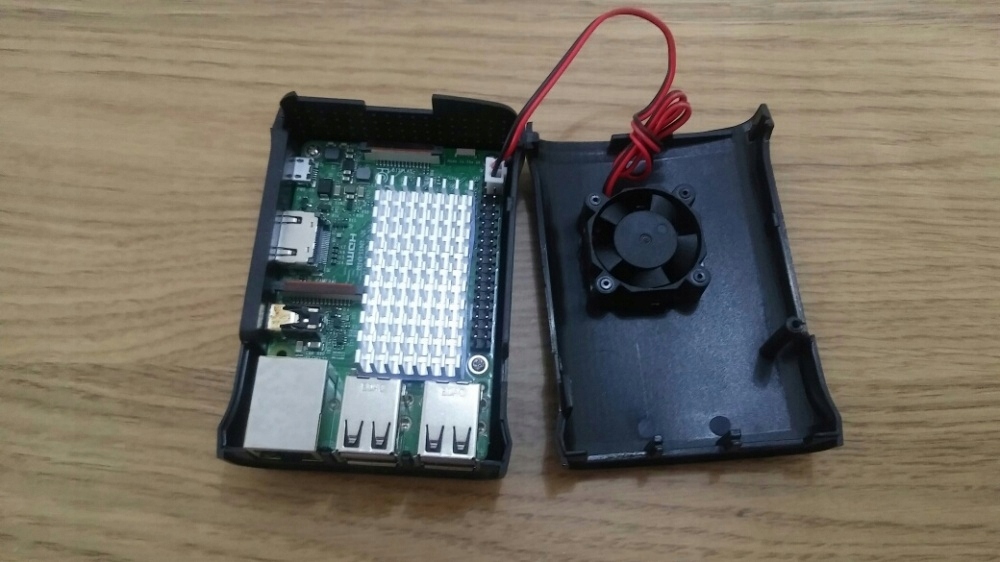 Mini komputer Rasppbery pi 3 model b