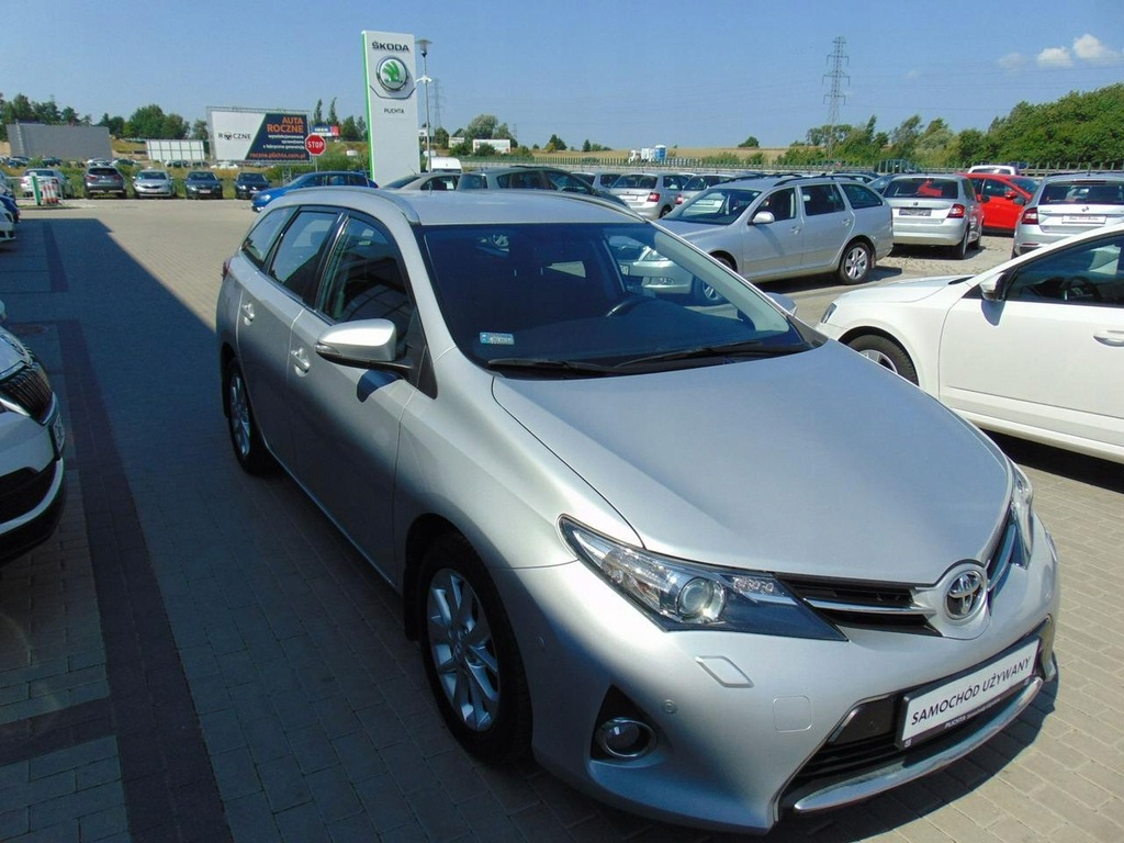 Toyota Auris 1.6 benzyna 132 KM FV VAT 23 Polski
