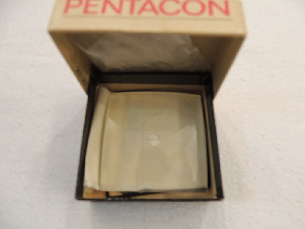 Pentacon six ~~Matówka z klinem~~ 6x6