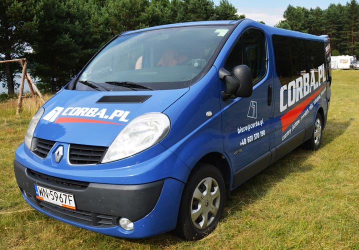 Wynajem - Bus 9 osobowy Renault Trafic
