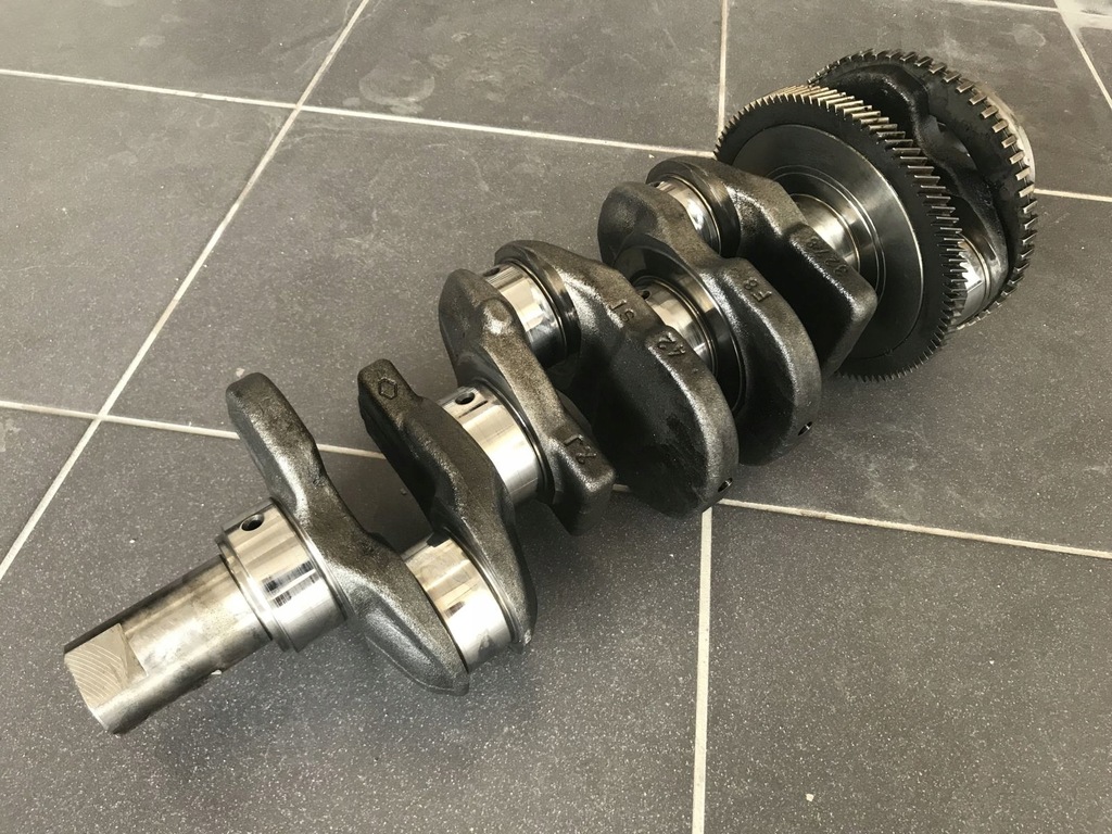 Wał korbowy 2.0 dci M9R NISSAN Qashqai RENAULT