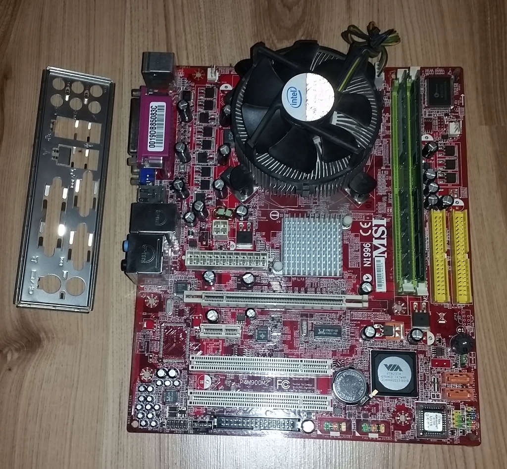 MSI N1996 + E4400 + 1GB