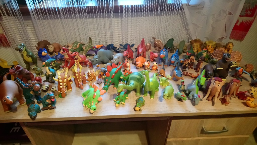 Kolekcja Dinozaury i przyjaciele 120szt Deagostini