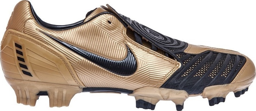 Nike Total 90 STRIKE II FG Gold 318792 701 r.44