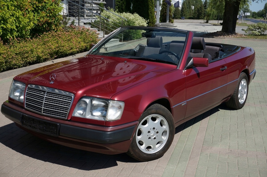 Mercedes 300 CE-24 A124 Cabrio (W124 cabrio)