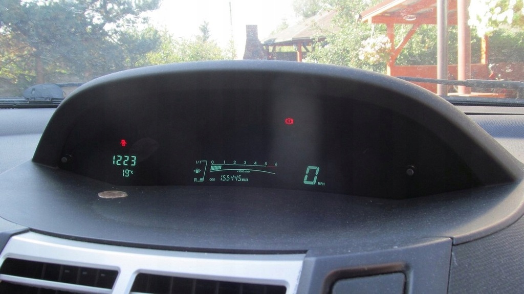 TOYOTA YARIS II 06 1.4 D4D LICZNIK ZEGARY
